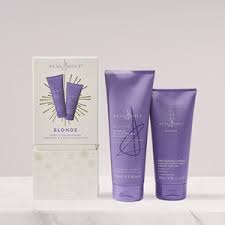 Neal & Wolf Blonde Duo Set